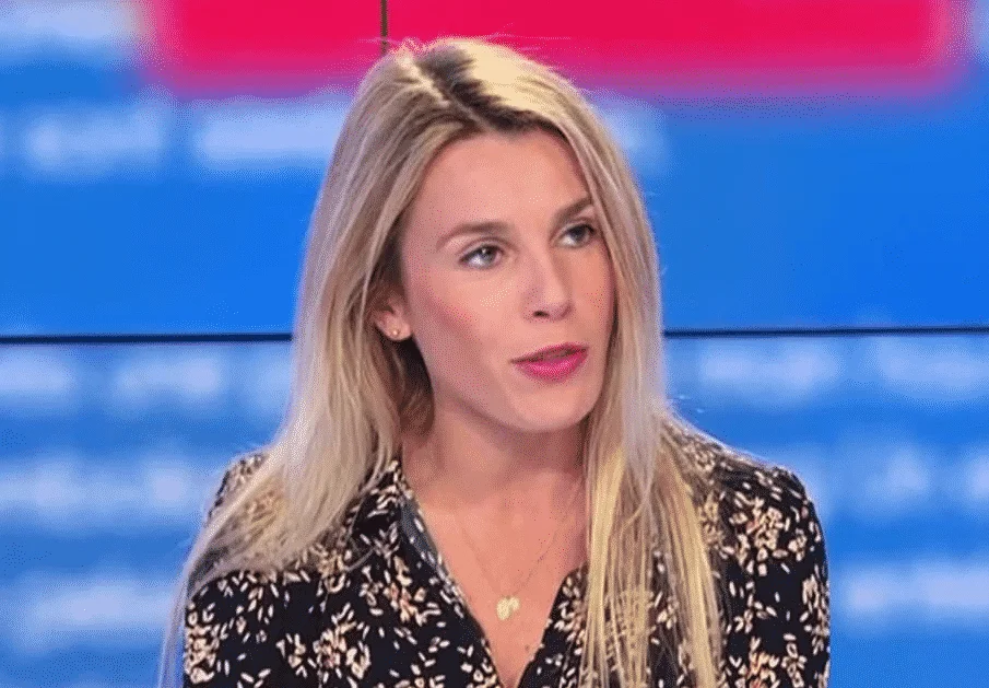 Amandine Atalaya : Une Voix Singulière du Journalisme Politique