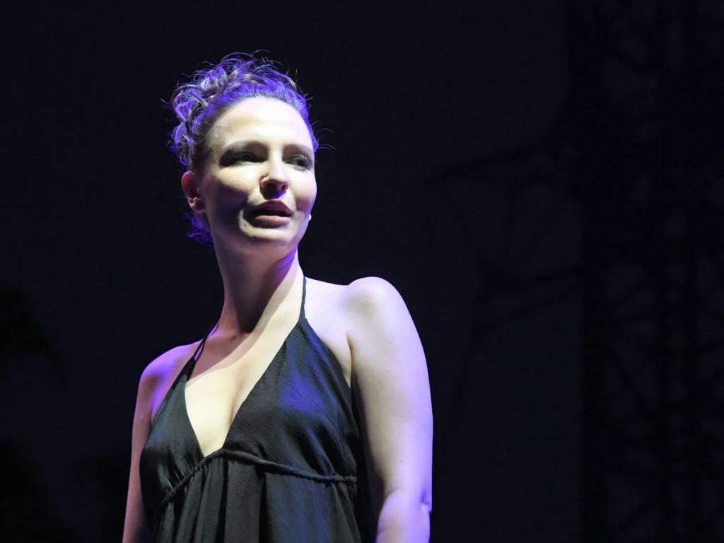 Anne Sila Enceinte : Une Annonce qui Émeut ses Fans