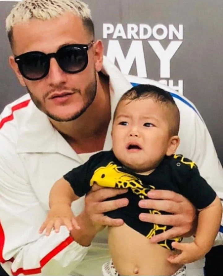 dj snake et son fils - Dj snake & baby fan | Dj snake, Dj, Baby fan