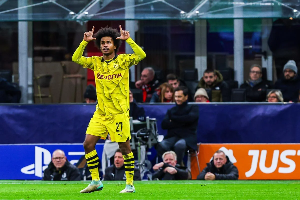 karim adeyemi origine - Karim-David Adeyemi (Borussia Dortmund) : origine famille, stats ...
