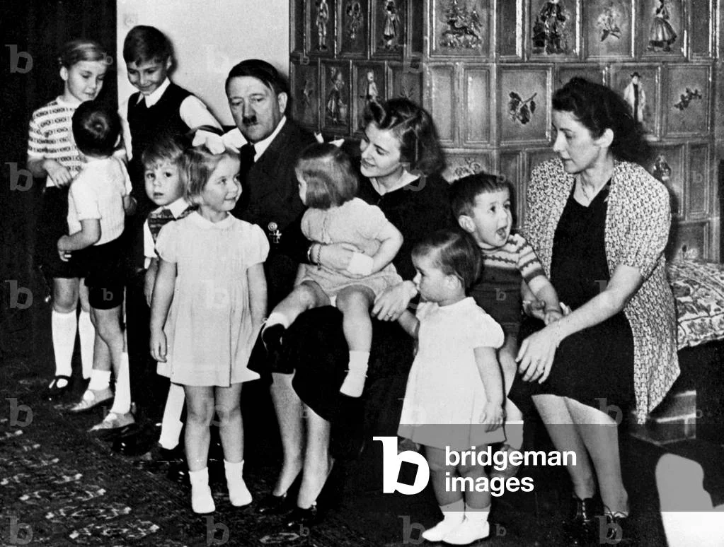 paula hitler descendants - Image of Album prive de Eva Anna Paula Braun (ou Ewa Brown