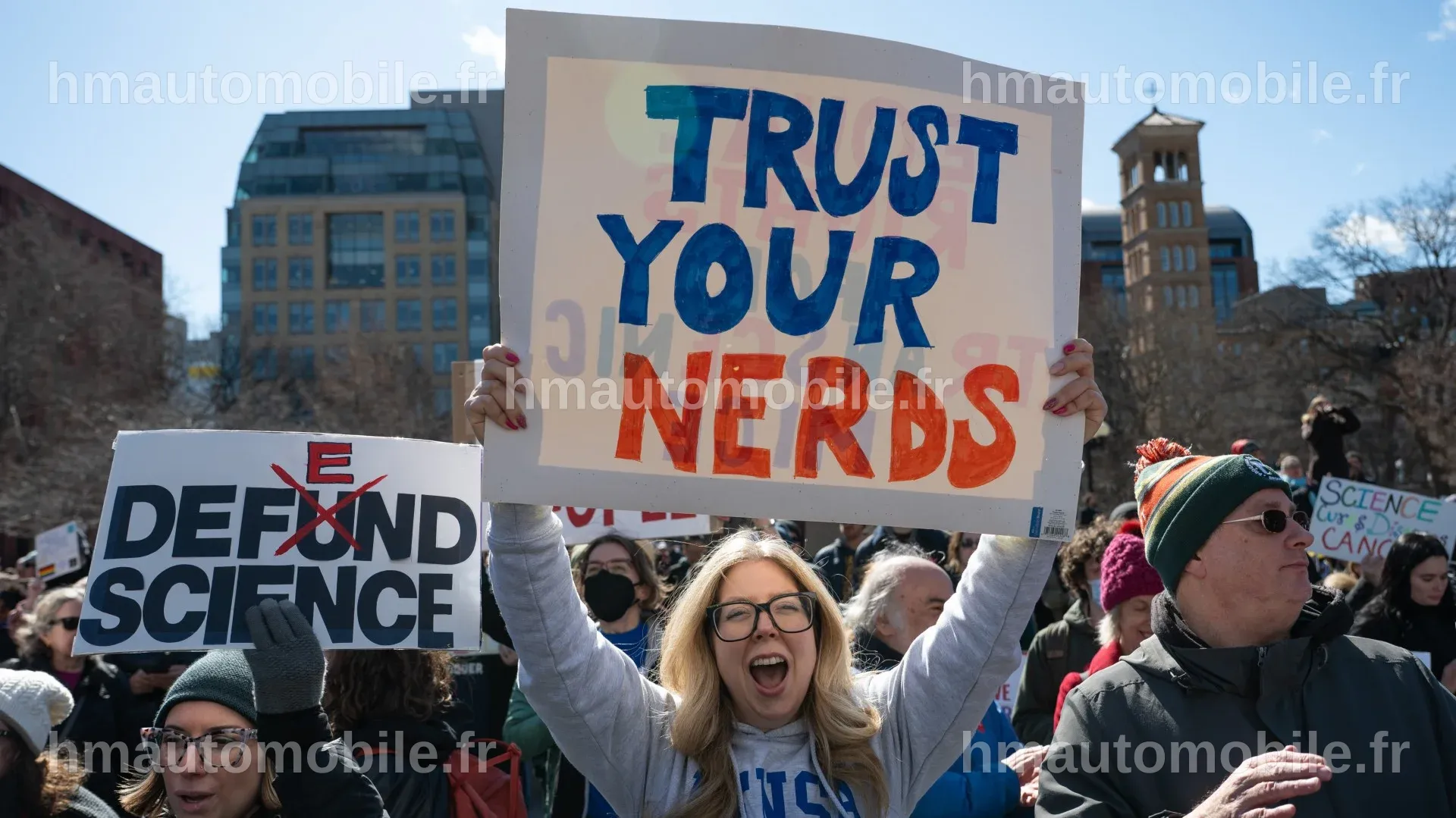 Stand Up for Science s'oppose à la réforme du financement